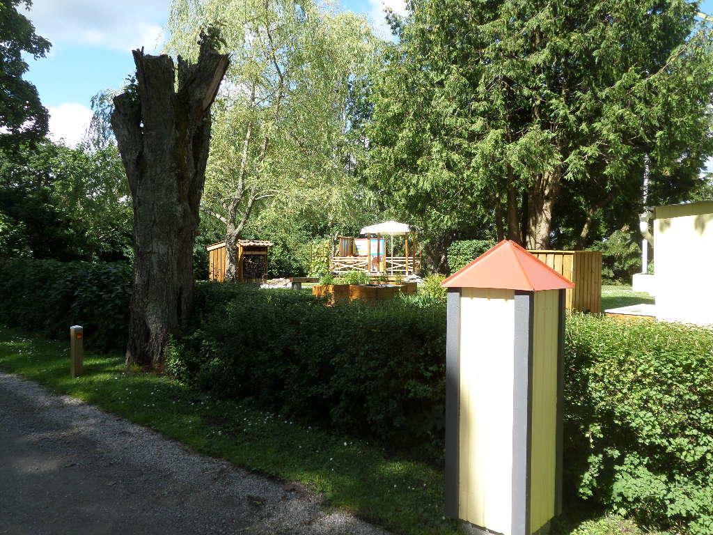 Skogis Bed & Breakfast Katrineholm Exterior photo